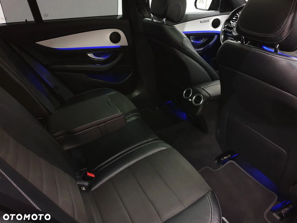 Mercedes-Benz Klasa E 300 de 4Matic 9G-TRONIC AMG Line - 30