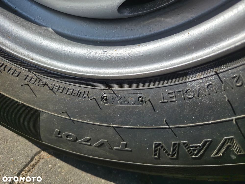 Mercedes-Benz 307D - 4