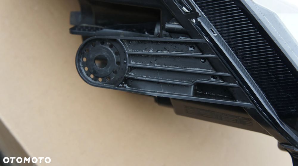 PRZEDNIA LEWA LAMPA DACIA SANDERO III JOGGER LED - 3