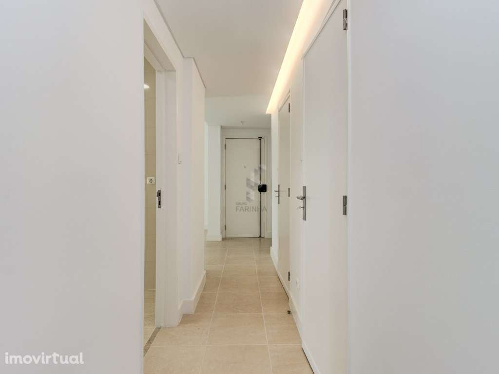 EXCELENTE APARTAMENTO T3 TOTALMENTE RENOVADO - Grande imagem: 5/16