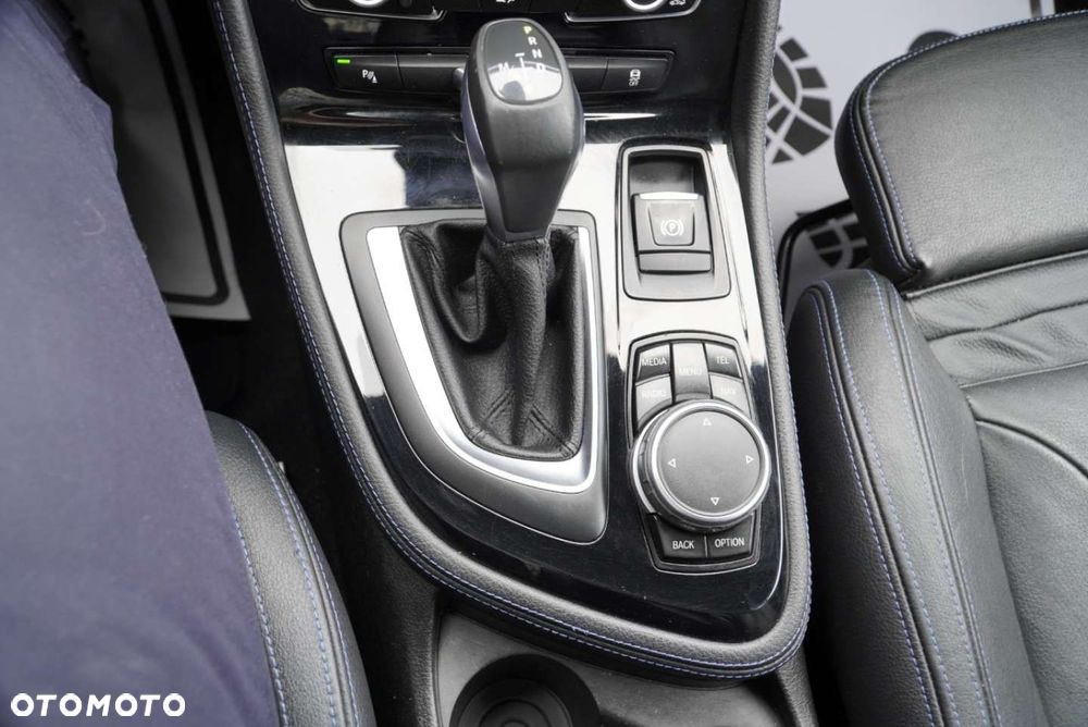 BMW Seria 2 218d GT M Sport sport - 22