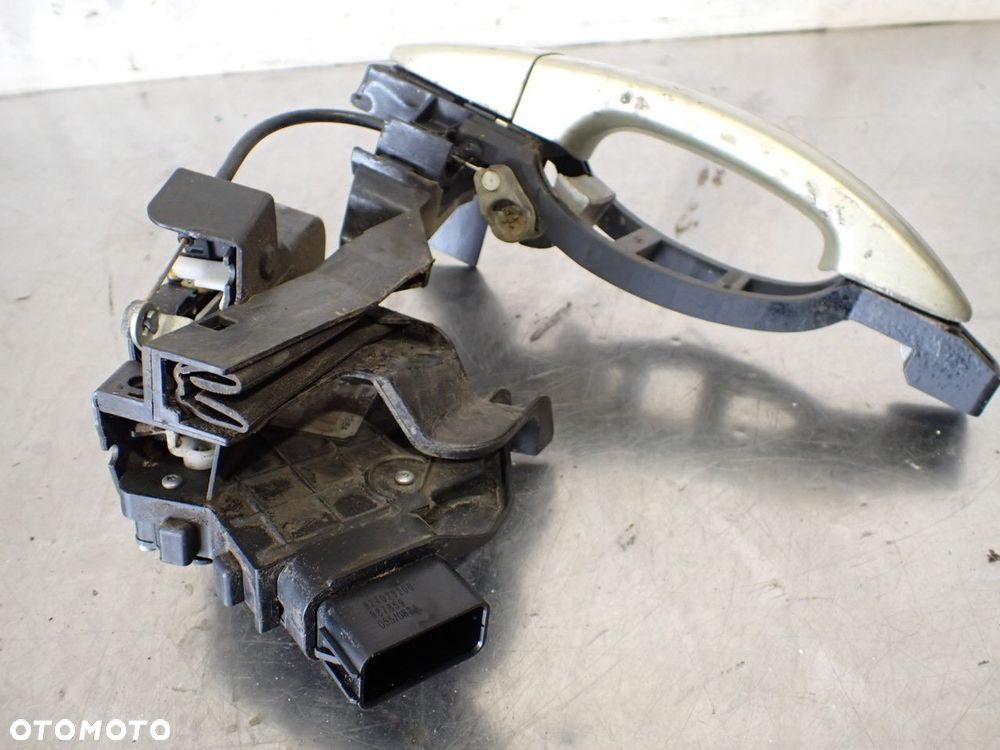 ZAMEK PRAWY TYŁ DRZWI FORD S-MAX - 3