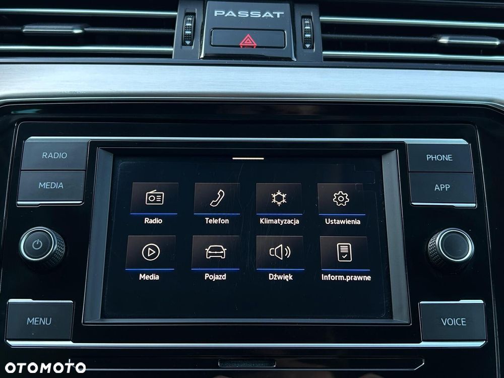 Volkswagen Passat Variant 2.0 TDI EVO Elegance DSG - 28