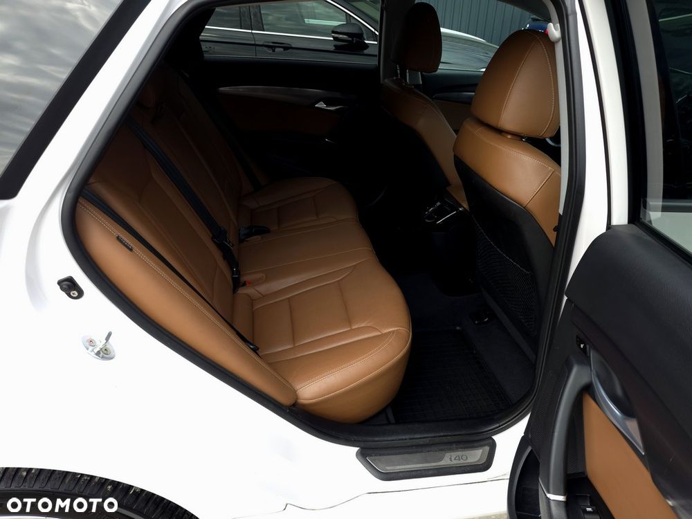 Hyundai i40 1.7 CRDi Premium DCT - 9