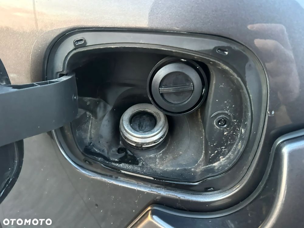 RAM 1500 5.7 Crew Cab Shortbed Laramie Sport - 21