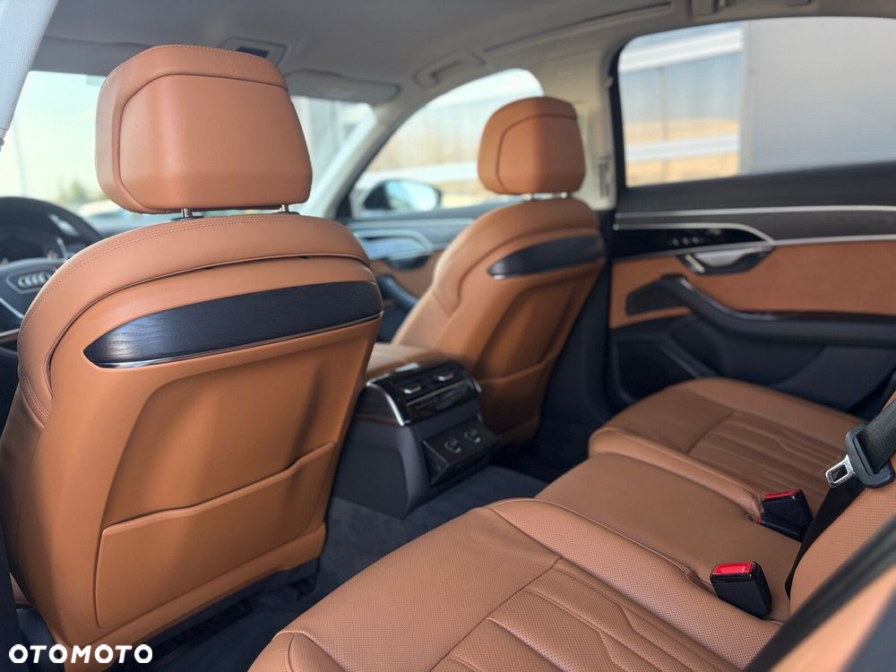 Audi A8 - 25