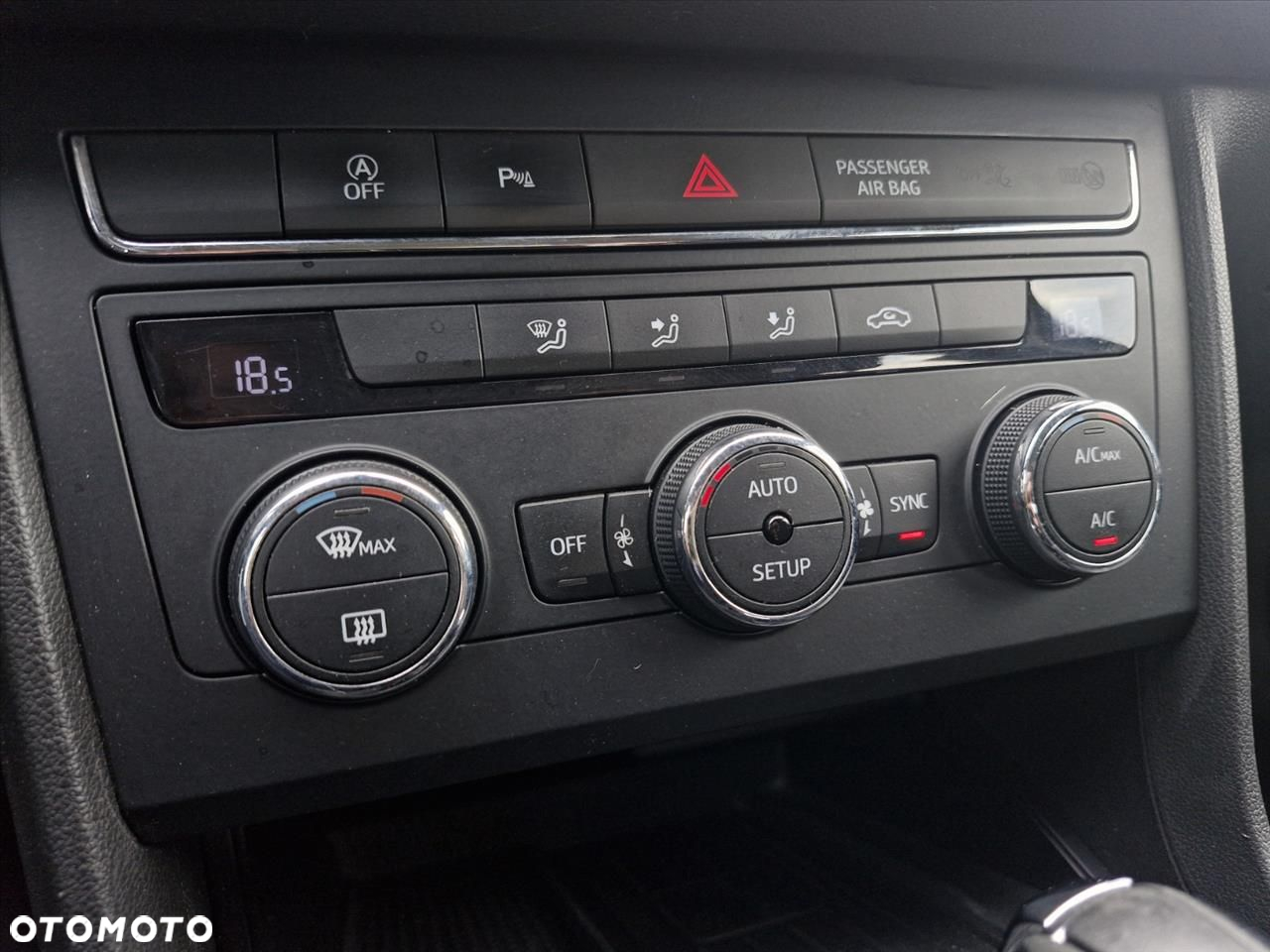 Seat Leon 1.6 TDI Style S&S DSG - 15