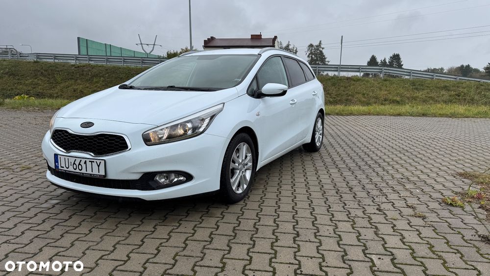 Kia Ceed - 4