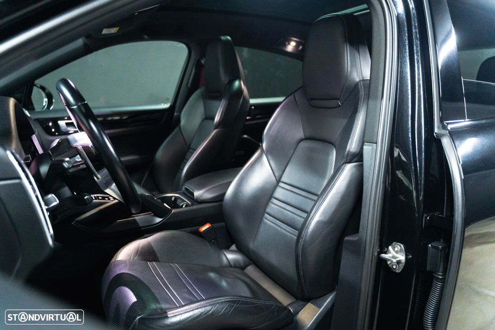 Porsche Cayenne Coupé E-Hybrid - 15