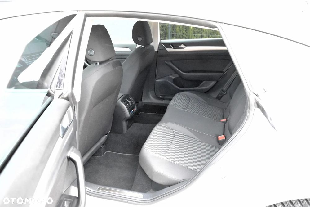 Volkswagen Arteon 2.0 TDI SCR Essence DSG - 31