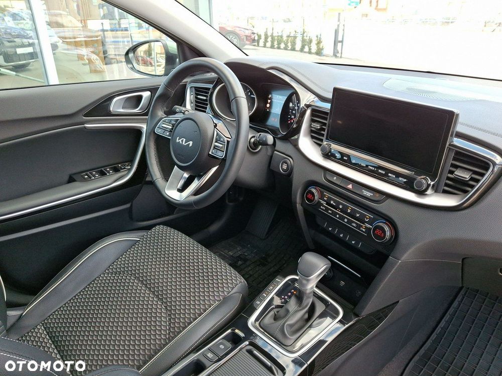 Kia Ceed 1.5 T-GDI Tribute DCT - 17