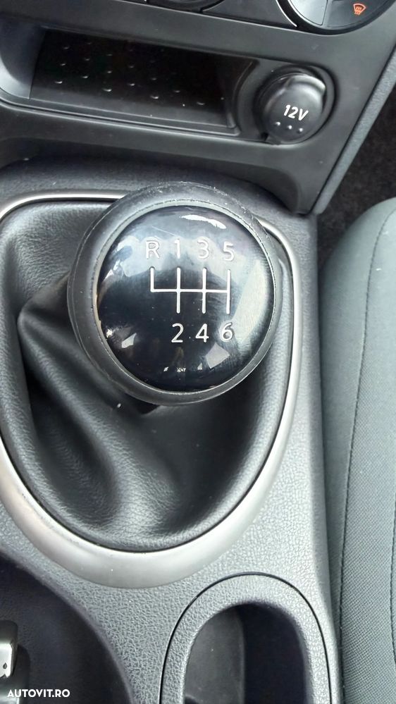 Nissan Qashqai+2 - 30