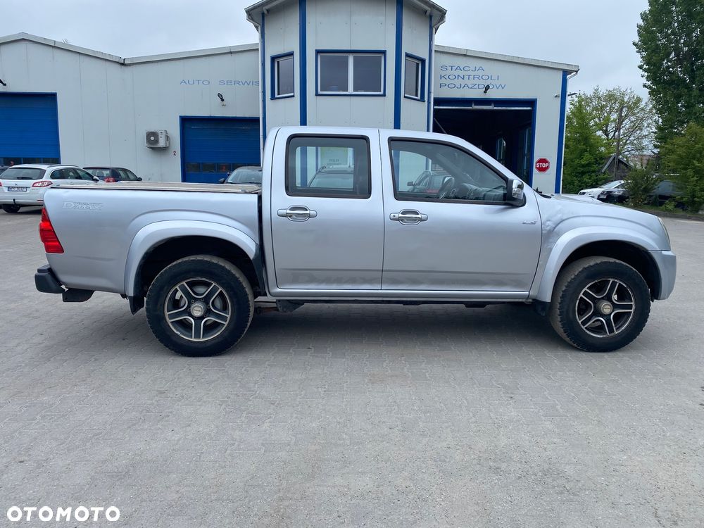 Isuzu D-Max 4x4 Double Cab Custom - 4