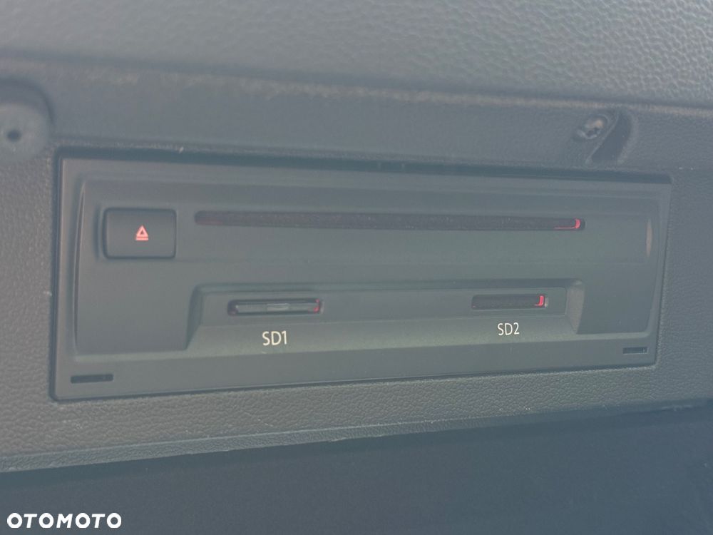 Volkswagen Passat Variant 1.6 TDI SCR DSG Comfortline - 32