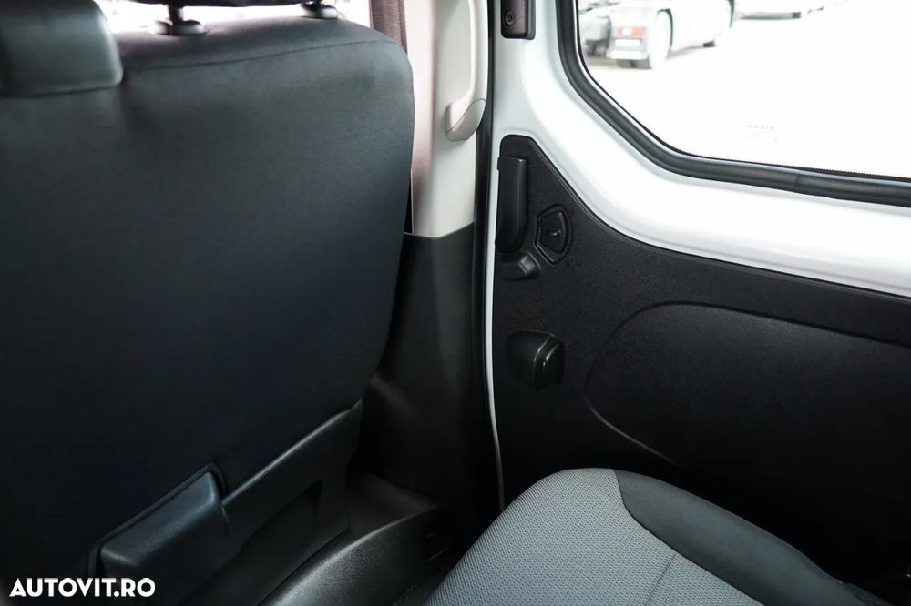 Renault TRAFIC III / AUTOBUS / 9 LOCURI / PRIMUL PROPRIETAR / DEALER POLONESE / 2022 / - 34