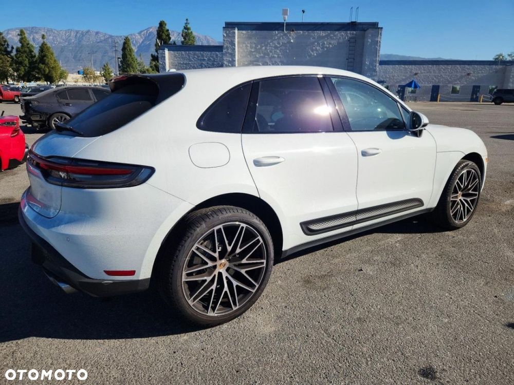 Porsche Macan - 4