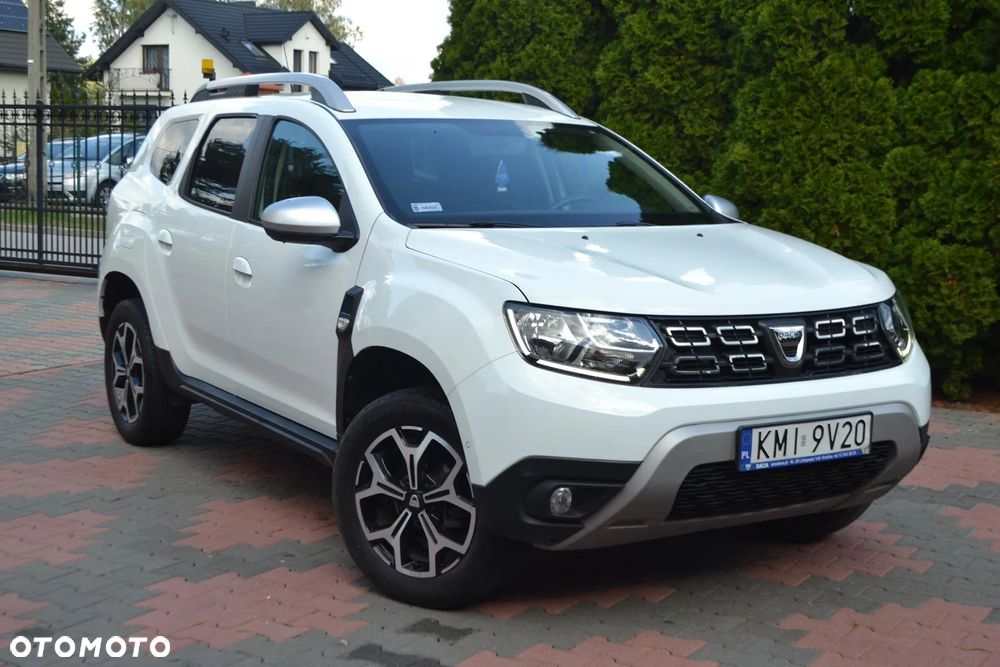 Dacia Duster 1.6 SCe Laureate S&S - 8