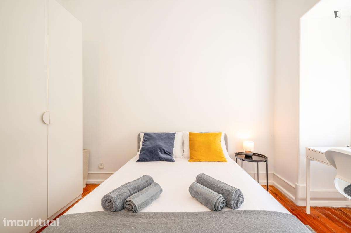 Quarto - localizado em Marquês de Pombal Lisbon - Grande imagem: 2/19