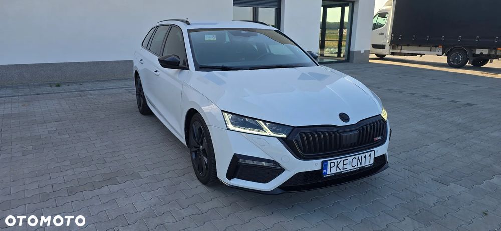 Skoda Octavia 2.0 TDI DSG RS - 14