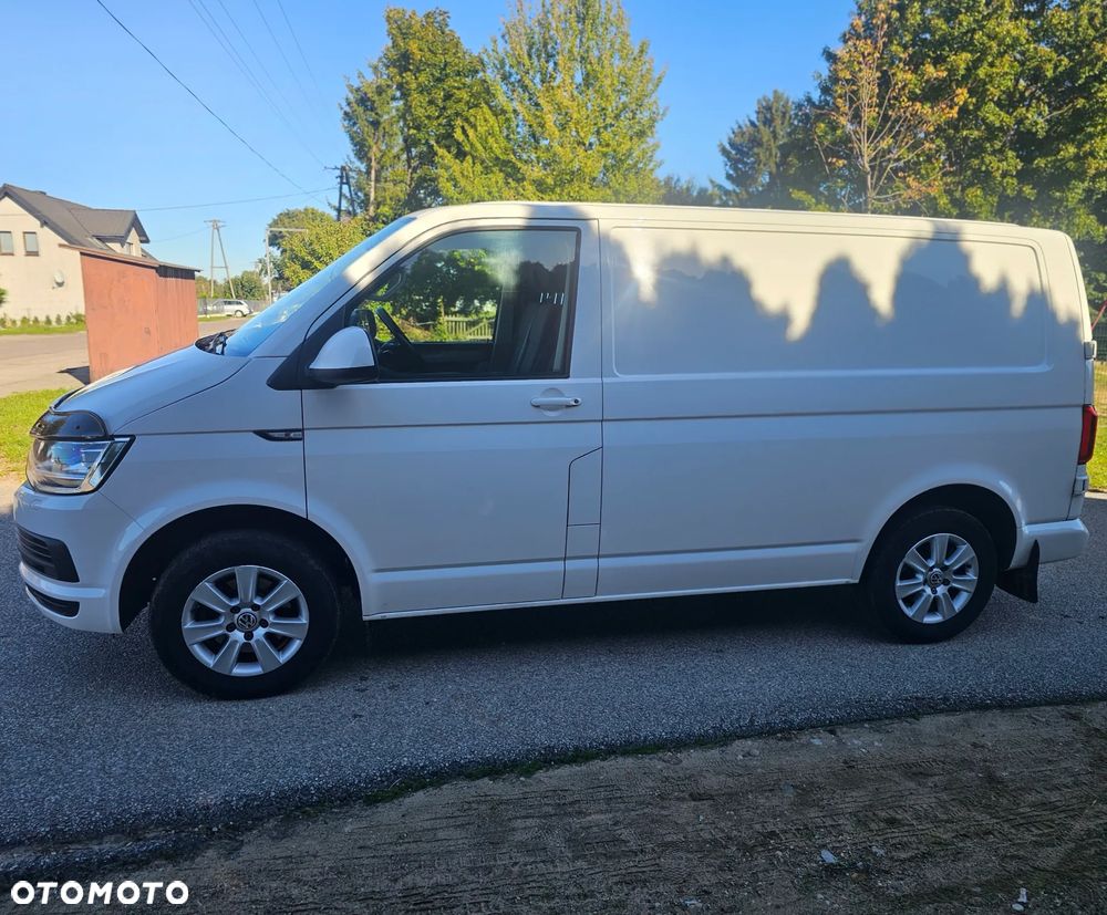 Volkswagen Transporter - 18