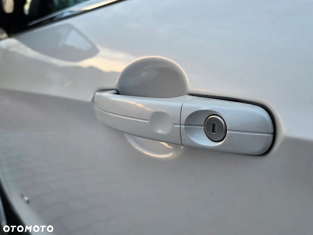 Ford Kuga 2.0 TDCi 4x4 Titanium - 28