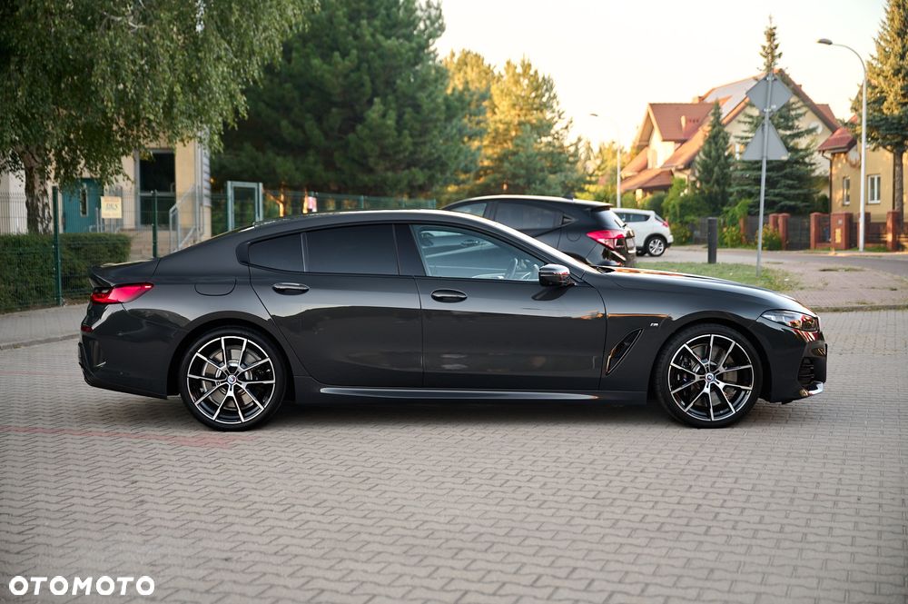 BMW Seria 8 - 15