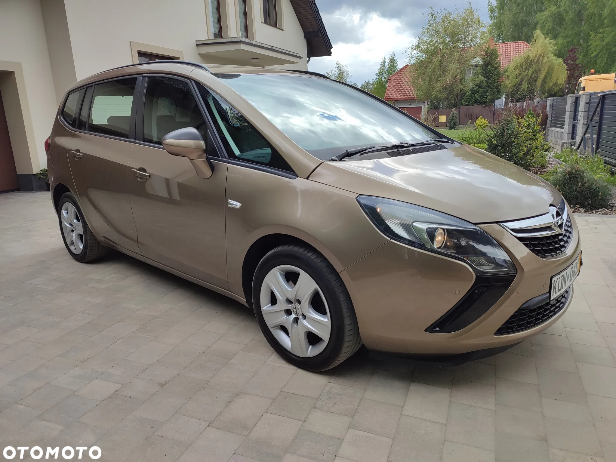 Opel Zafira 1.4 T Cosmo EcoFLEX S&S EU6 - 17