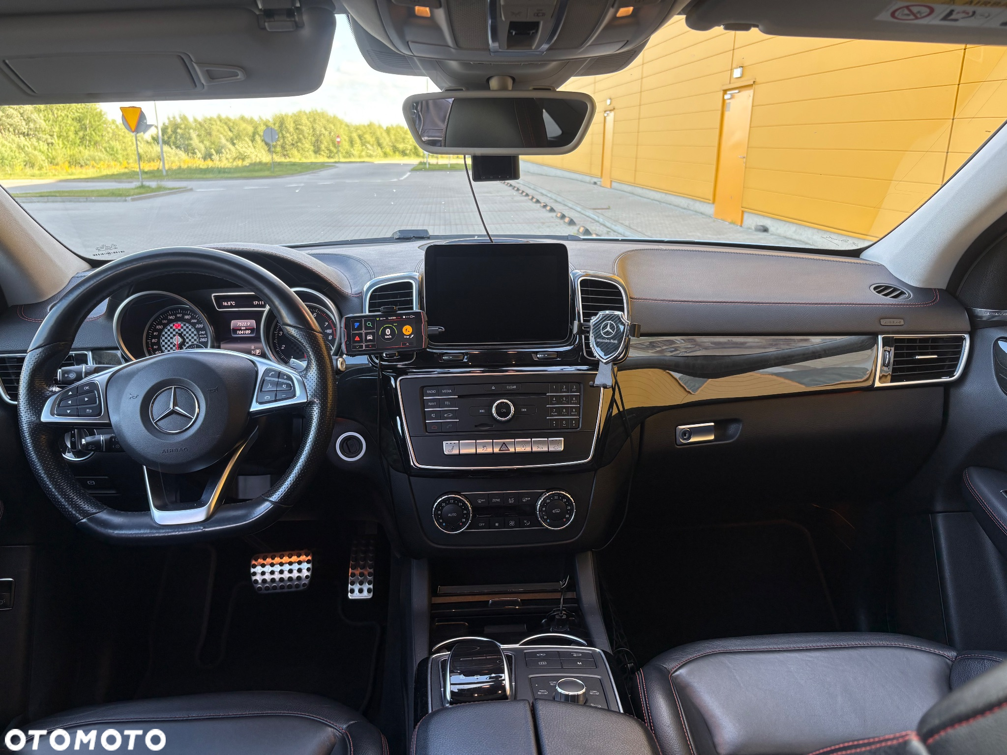 Mercedes-Benz GLE AMG Coupe 43 4-Matic - 11