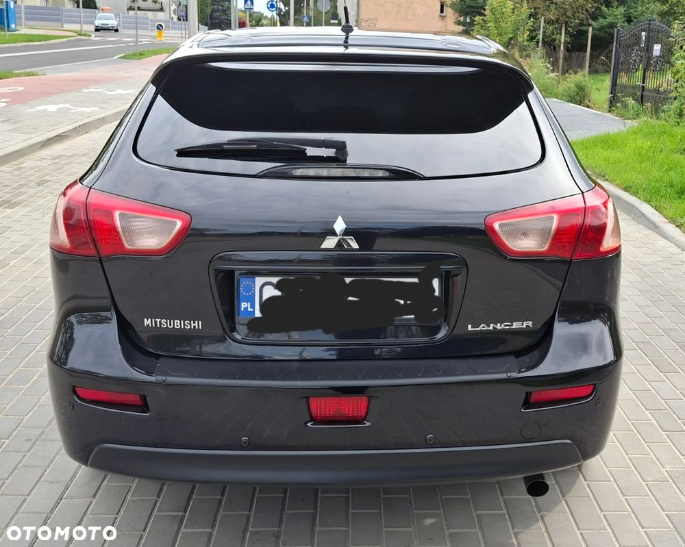 Mitsubishi Lancer Sportback 1.6 ClearTec - 2