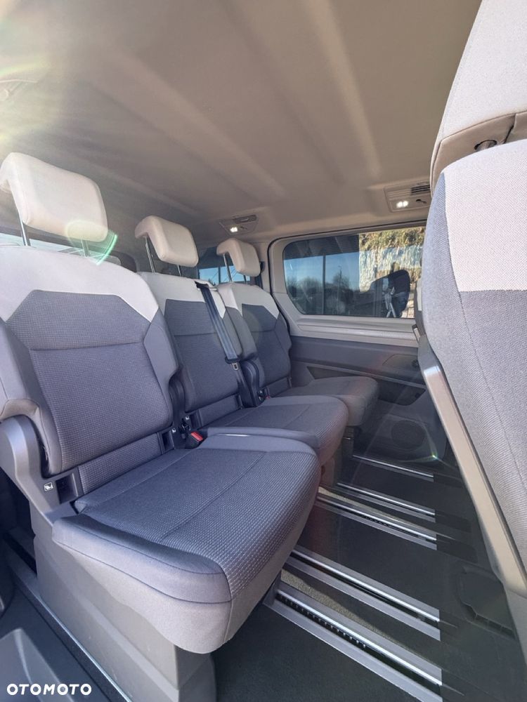 Volkswagen Multivan - 8