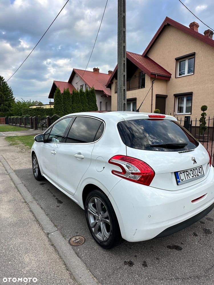 Peugeot 208 1.2 PureTech Allure - 7