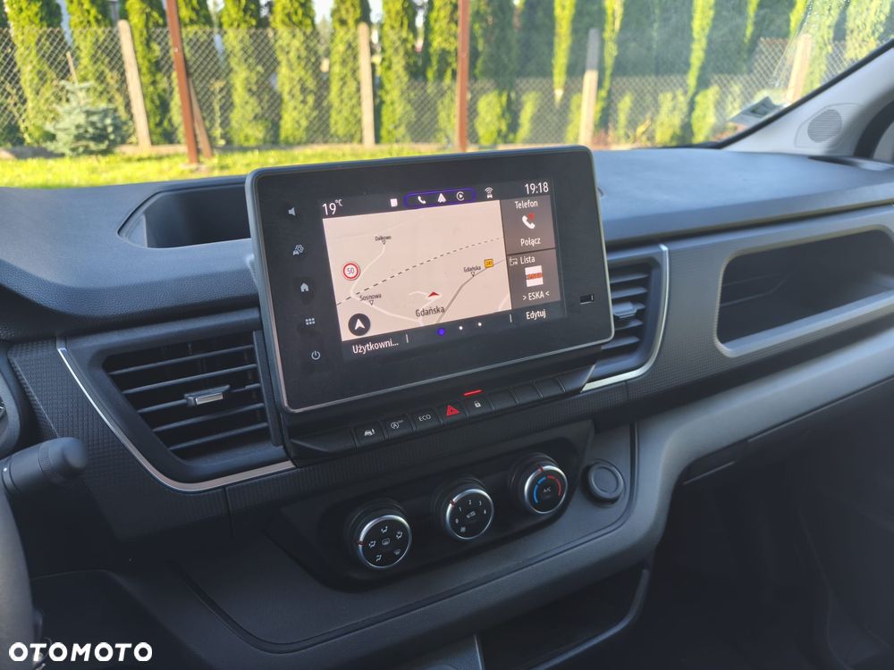 Renault Trafic - 14
