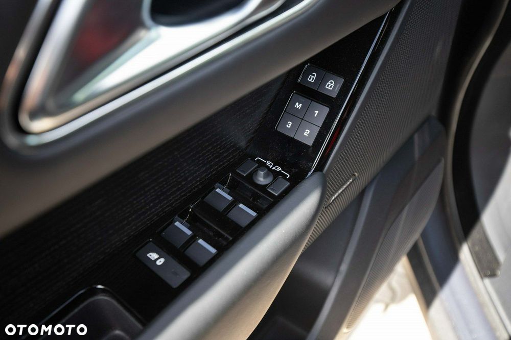 Land Rover Range Rover Velar - 13
