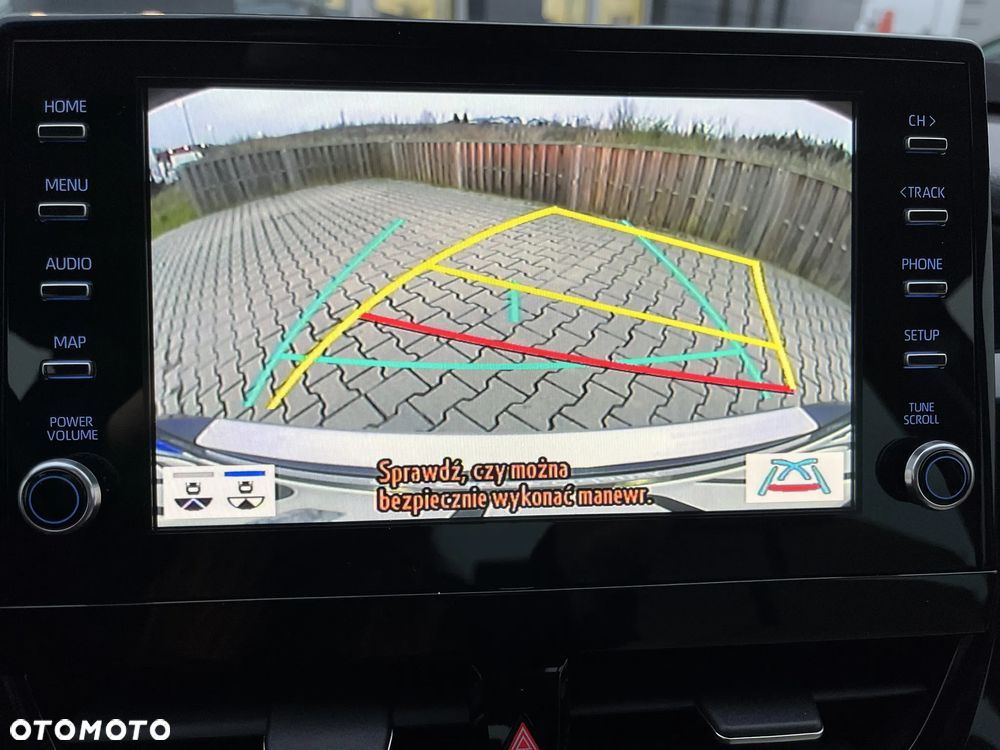 Toyota Camry 2.5 Hybrid Executive CVT - 17