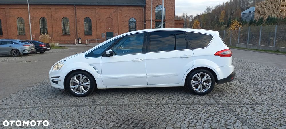 Ford S-Max - 34