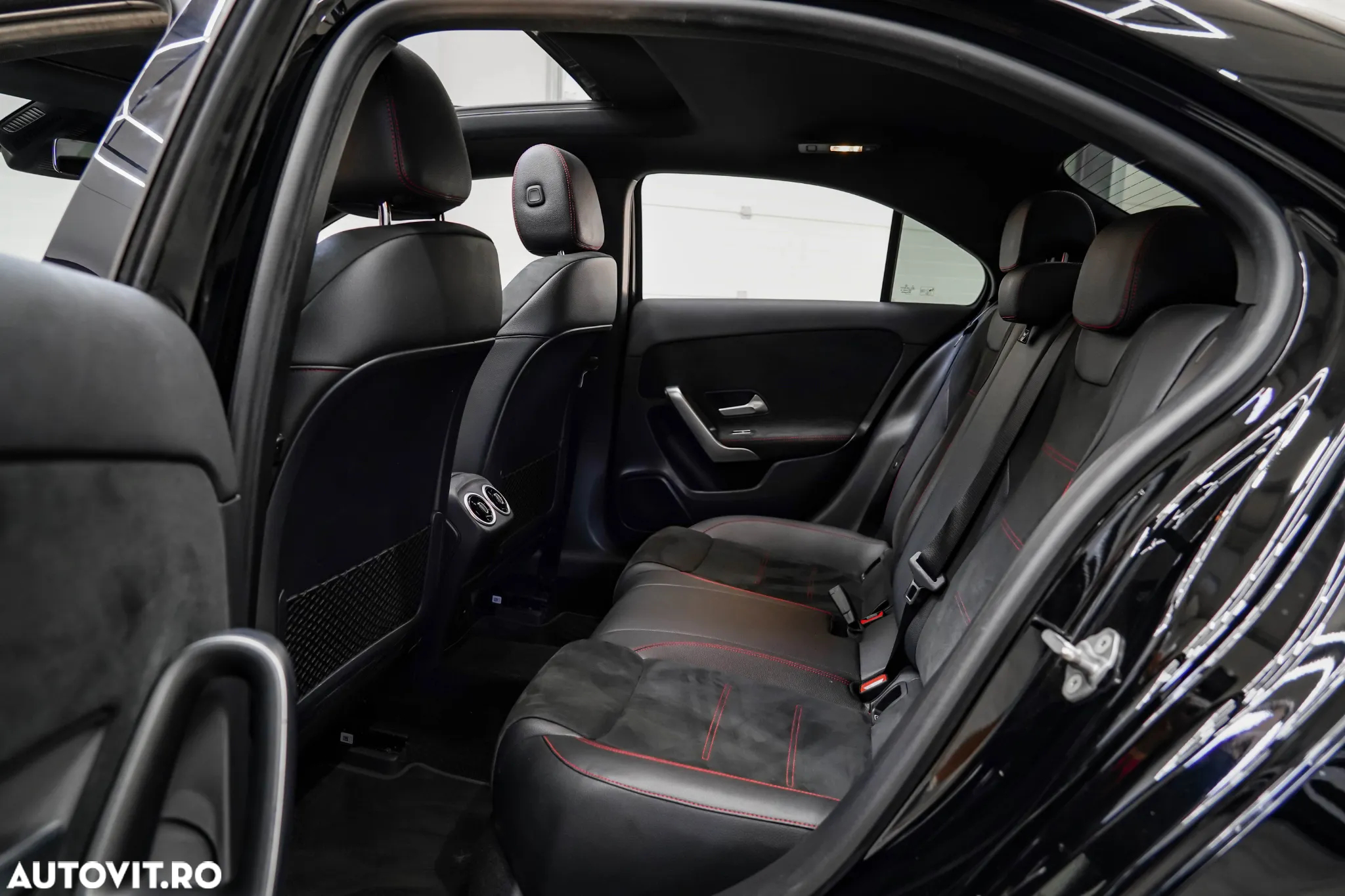 Mercedes-Benz A 180 7G-DCT AMG Line - 9