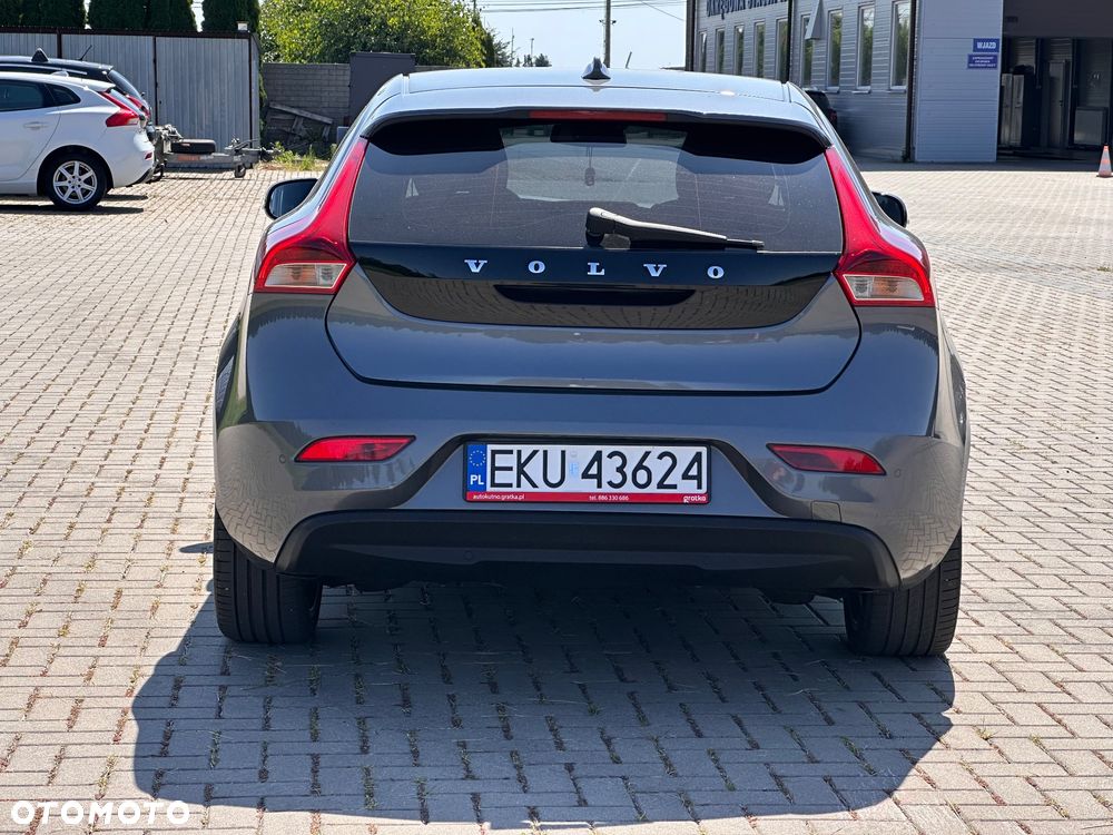 Volvo V40 - 20