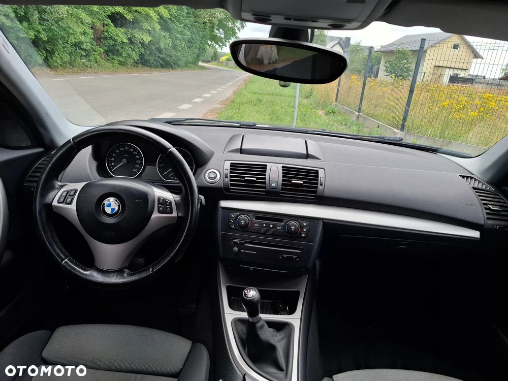 BMW Seria 1 - 11