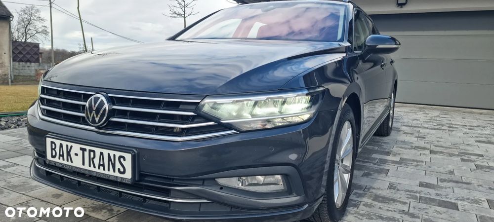 Volkswagen Passat - 27