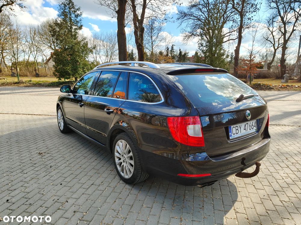 Skoda Superb 2.0 TDI Elegance - 4