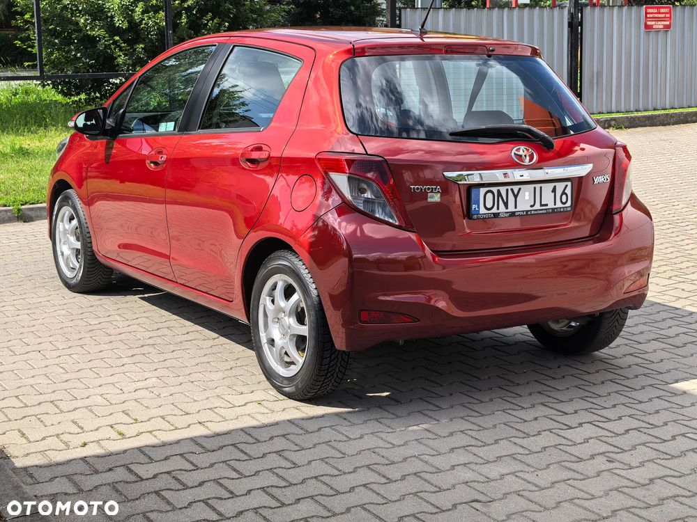 Toyota Yaris 1.0 Premium - 6