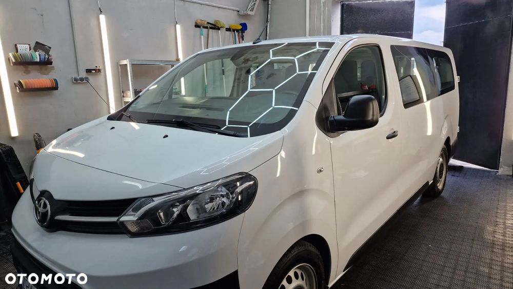 Toyota ProAce Kombi 2.0 D-4D Long 2,8t - 1