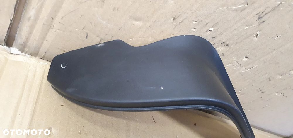 Osłona zaślepka lampy lewy tył VW Tourn 1T0945311 - 3