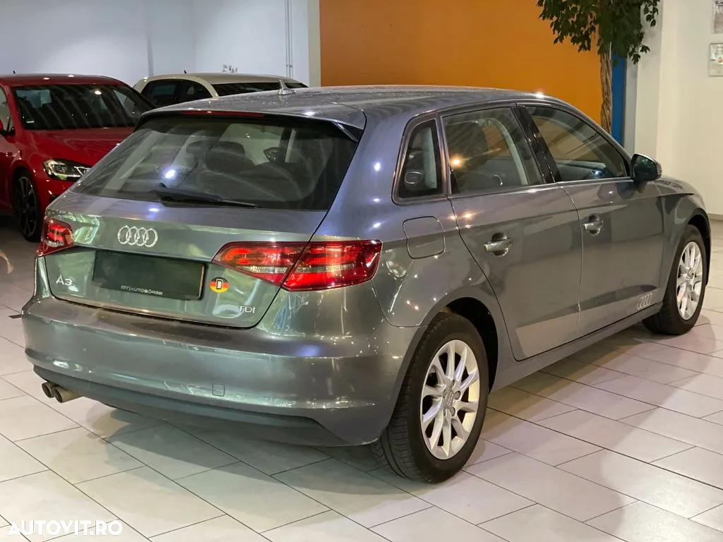Audi A3 2.0 TDI Attraction - 5