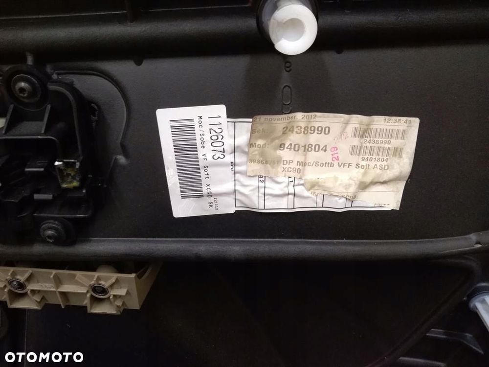 BOCZEK TAPICERKA DRZWI LEWY PRZEDNI VOLVO XC90 - 2