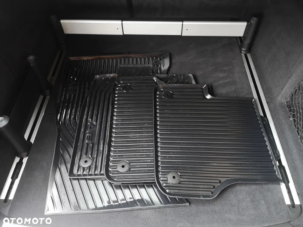 Audi A6 Avant 3.0 TDI Quattro S tronic - 27