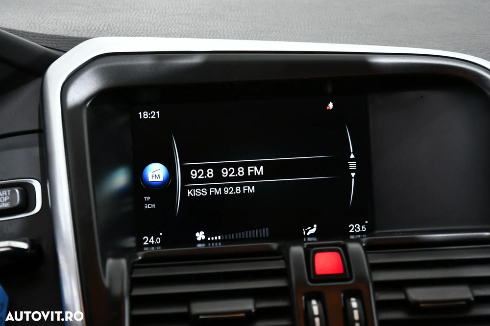 Volvo XC 60 D4AWD R-Design - 18