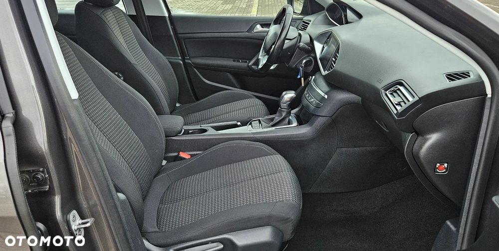 Peugeot 308 - 6