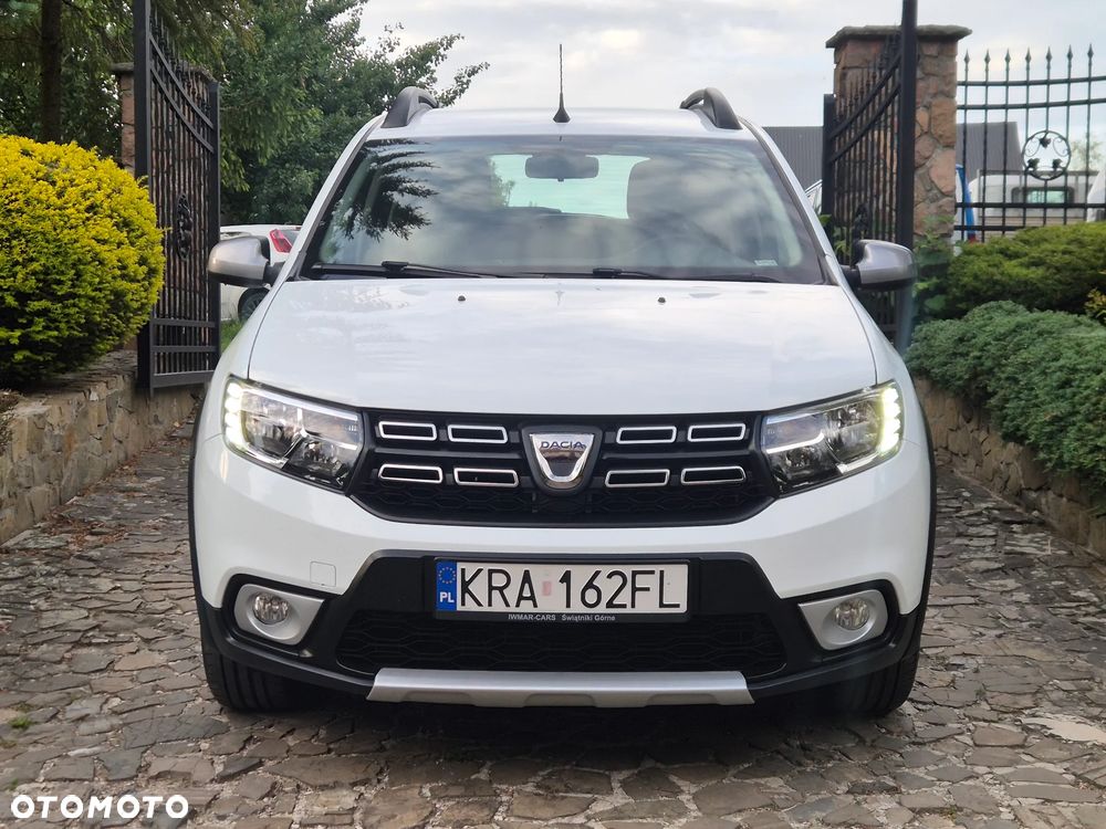 Dacia Sandero Stepway TCe 90 (S&S) Celebration - 12