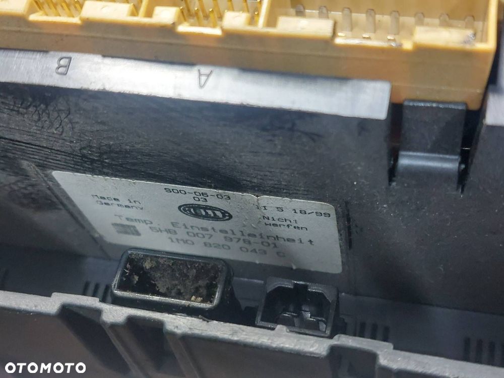 RAMKA KONSOLI ŚRODKOWA RADIO CUPHOLDER PANEL NAWIEWU TOLEDO II LEON I - 11